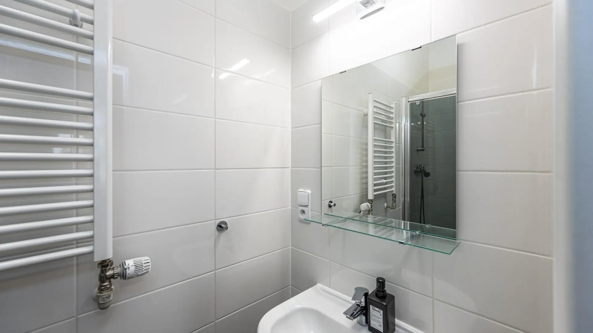 Apartments Holandska 36 Praag 0*,